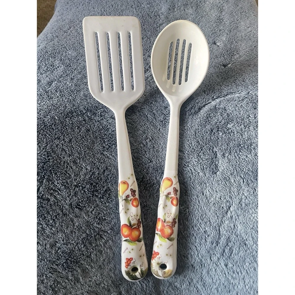 Vintage‎ White Fruit Design MELAMINE WARE SLOTTED SPATULA & SERVING SPOON